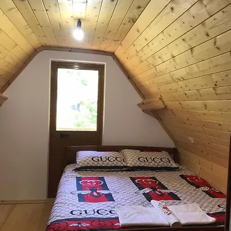 Elvis Blini Thethi Гостевой дом Тети