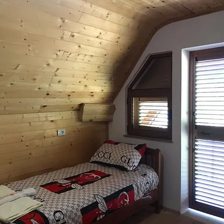 Elvis Blini Thethi Theth