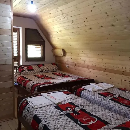 Elvis Blini Thethi Vendégház Theth